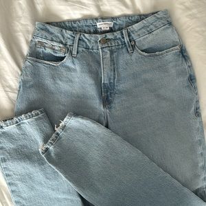 Good American girlfriend high waist straight leg jeans size 28